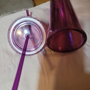 22 OZ. PURPLE DOUBLE-WALLED, SCREW-ON SEALED LID W/ MATCHING STRAW